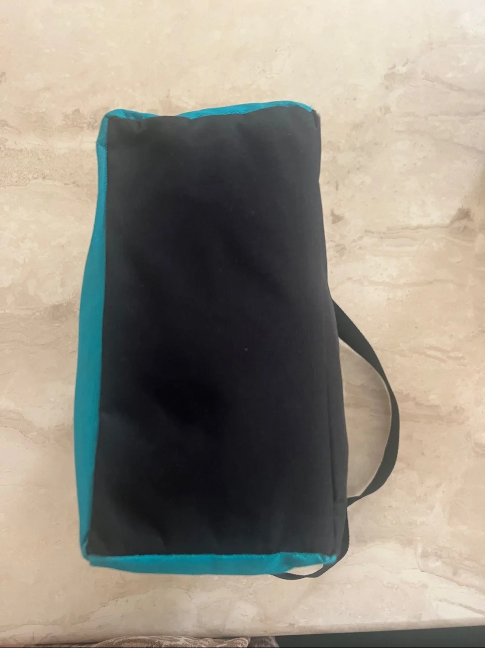Arizona Artic Pak insulated cooler zipper bag with shoulder strap